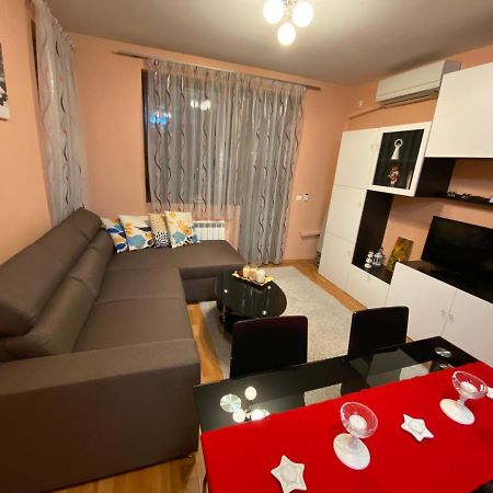 Mia'S Apartment, Stylish One Bedroom Suite Σόφια Εξωτερικό φωτογραφία