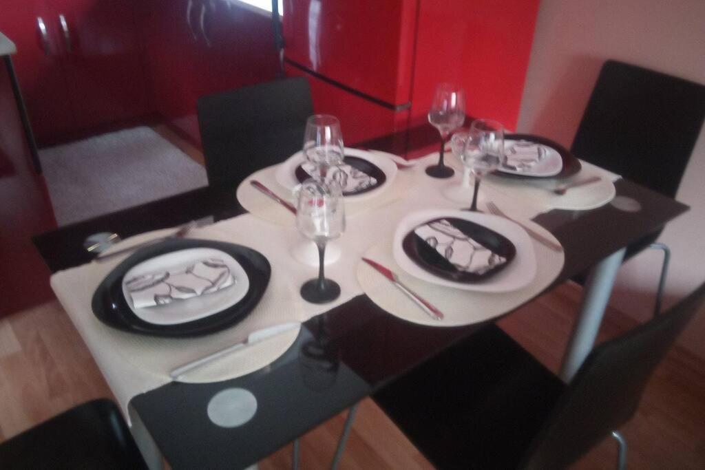 Mia'S Apartment, Stylish One Bedroom Suite Σόφια Εξωτερικό φωτογραφία