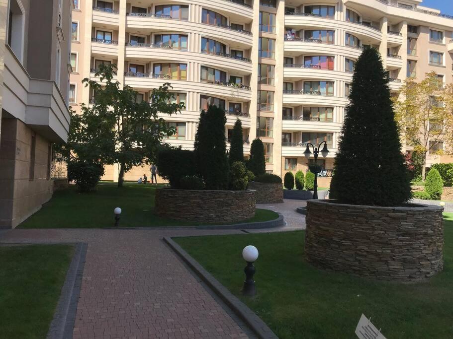Mia'S Apartment, Stylish One Bedroom Suite Σόφια Εξωτερικό φωτογραφία